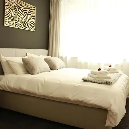 Am City Apartment 24H Self-Check-In, Free Parking, U-Bahn 350M, Netflix Nürnberg Eksteriør billede